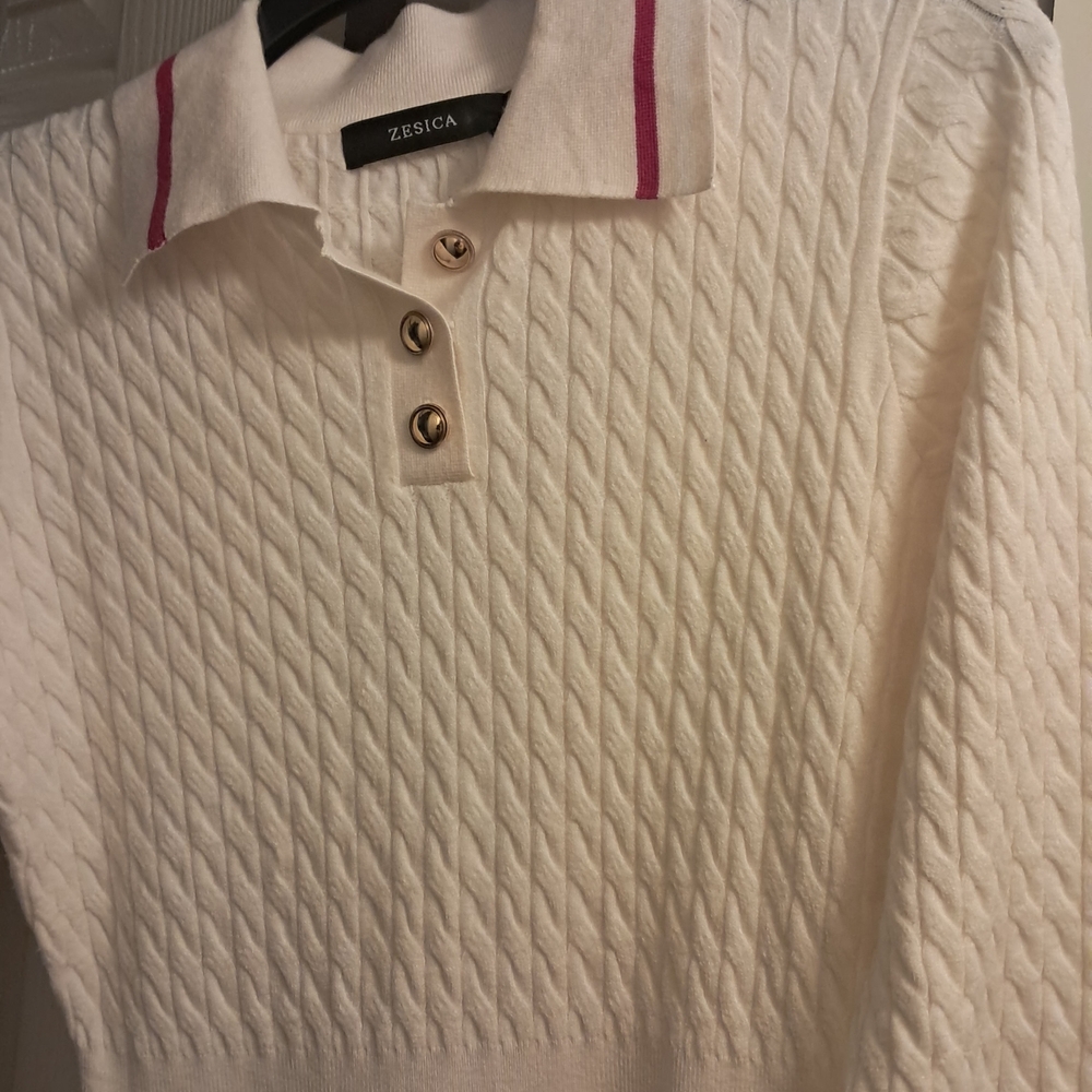 Zesica White Sweater with Pink Accents